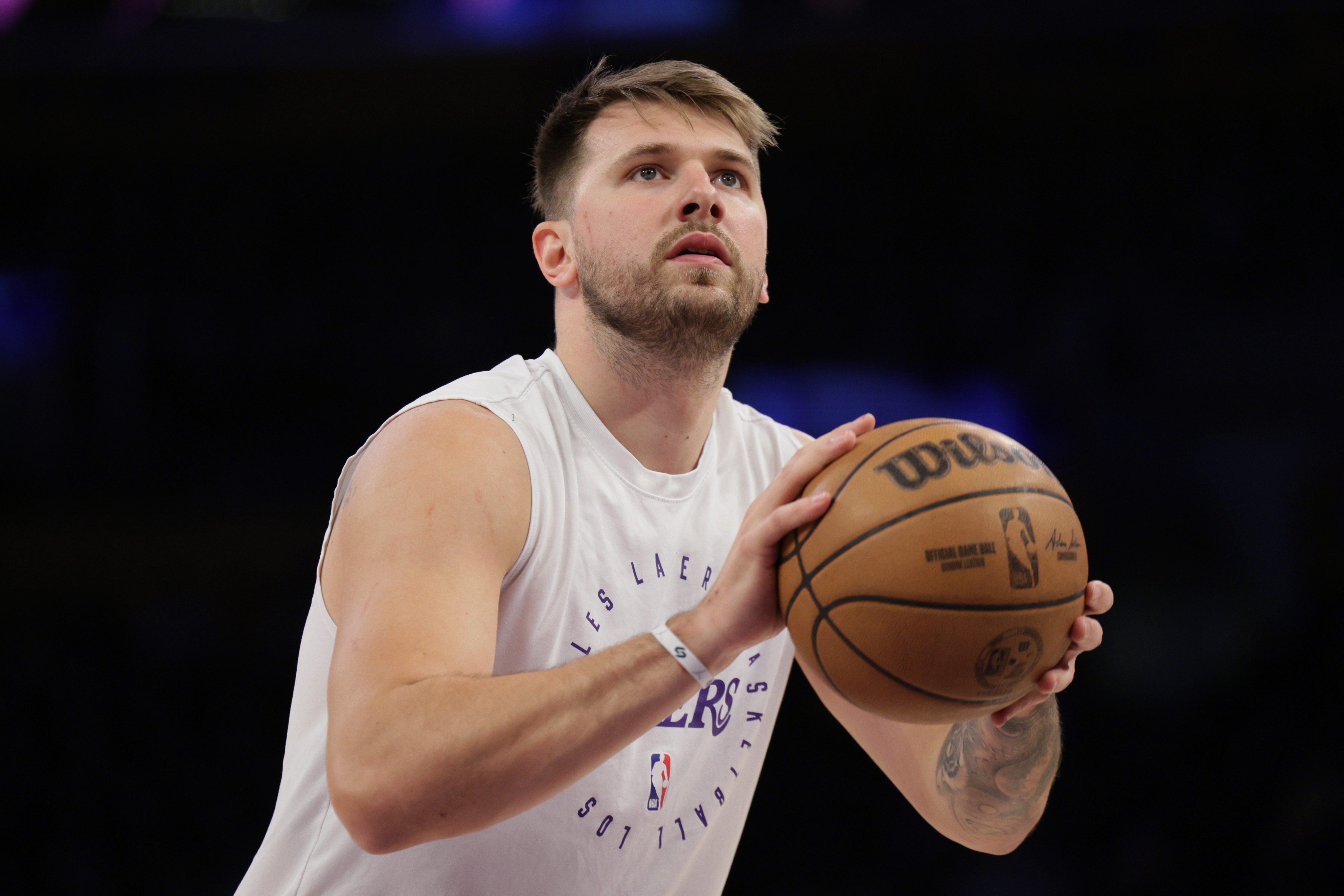 阿里纳斯:东契奇会成为NBA历史上第三位赛季场均三双的球员