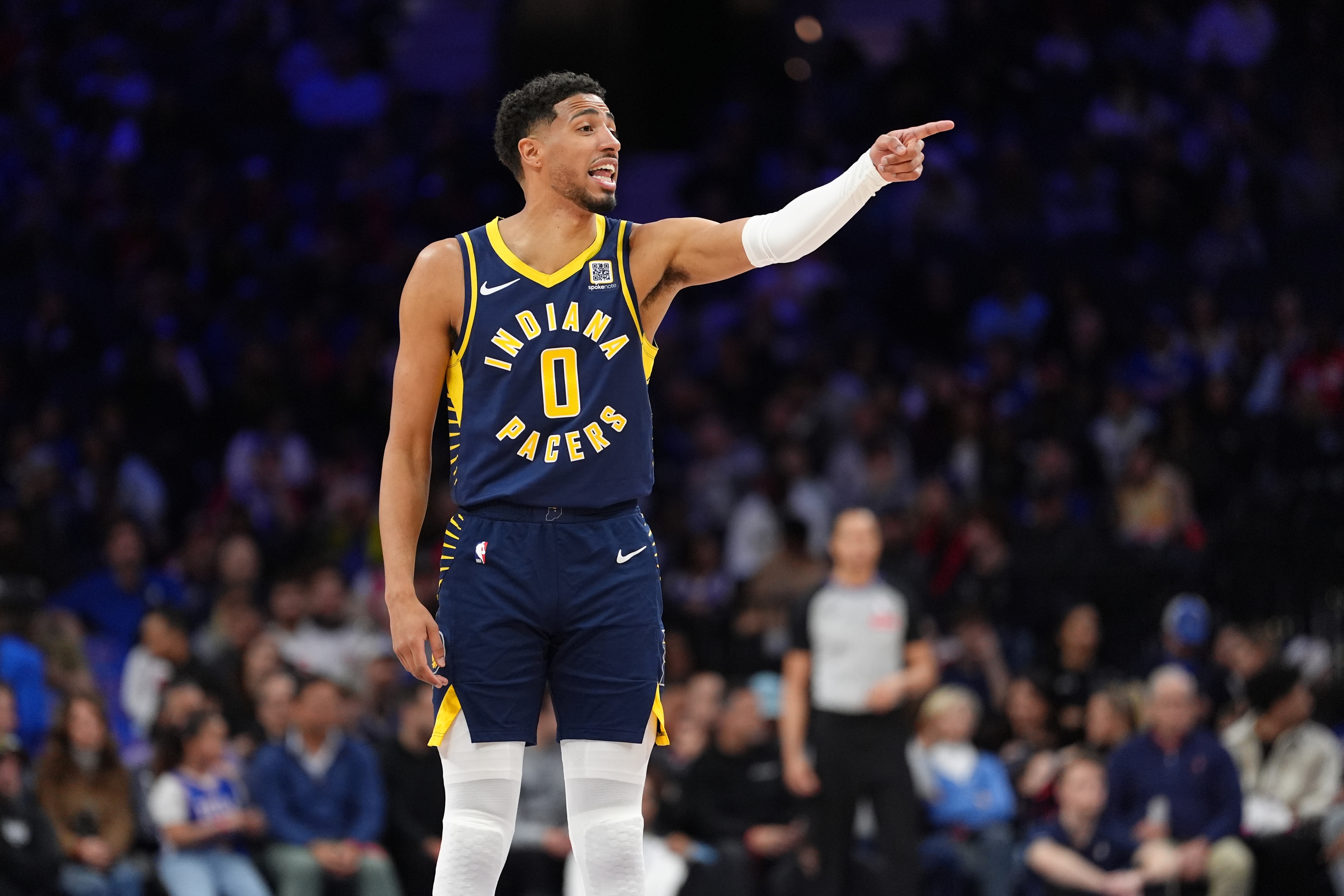 稳!哈利伯顿连续9场10+助攻&失误2次以下 创造NBA新纪录